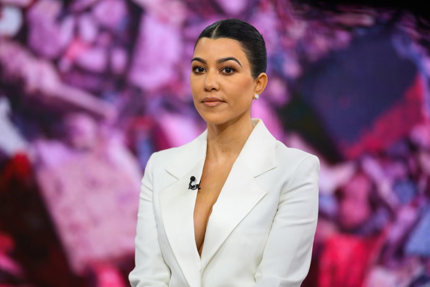 Kourtney Kardashian - stylizacje gwiazdy
