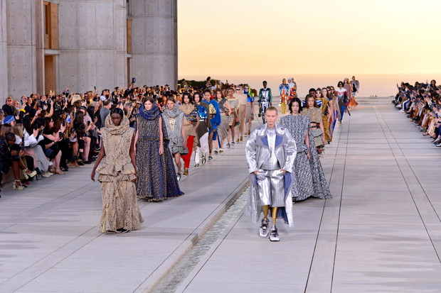 Louis Vuitton Cruise 2023