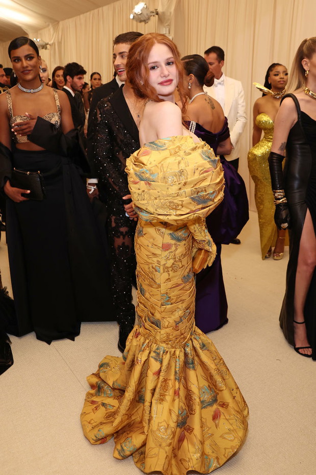 Met Gala 2022: suknie modelek i gwiazd. Sarah Jessica Parker, Hailey Bieber, Billie Eilish, Jared Leto i inni