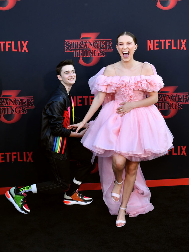 Noah Schnapp i Millie Bobby Brown