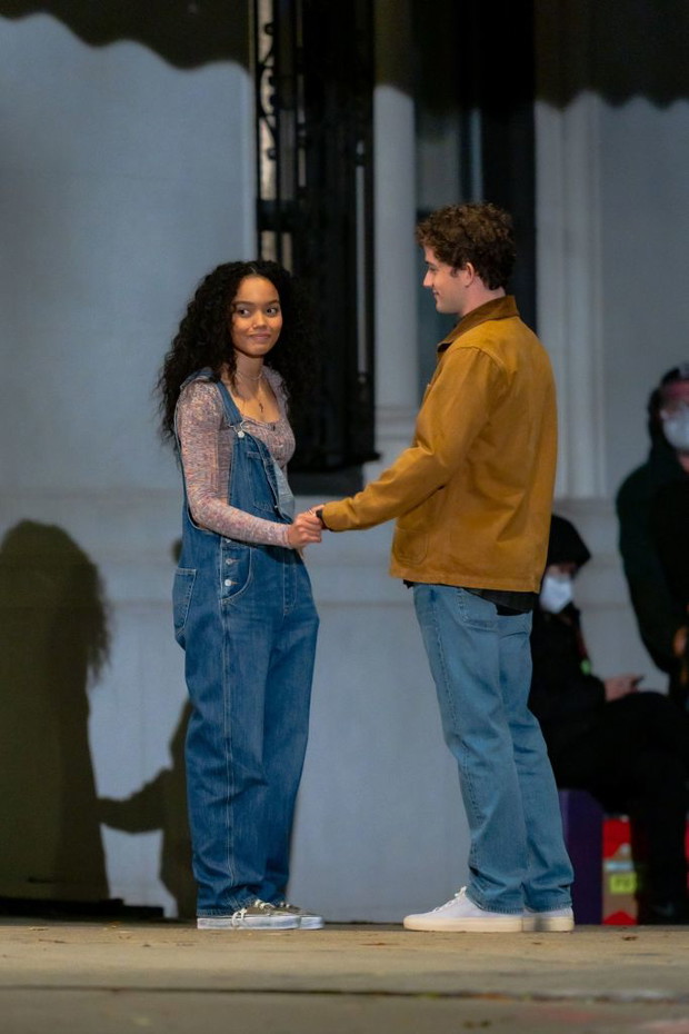 Nowa Plotkara: Whitney Peak i Eli Brown na planie serialu, 13