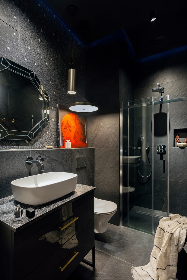Artystyczny szyk we wrocławskim apartamencie, projekt: Aldona Banasiuk-Suchorzewska, architektka wnętrz, stylizacja: Anna Salak