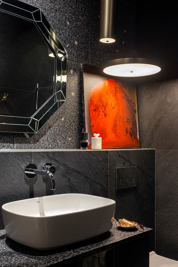 Artystyczny szyk we wrocławskim apartamencie, projekt: Aldona Banasiuk-Suchorzewska, architektka wnętrz, stylizacja: Anna Salak