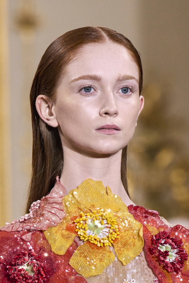 Fryzury na ślub cywilny - Rahul Mishra
