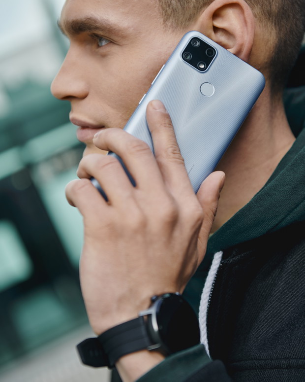Niezawodny smartfon na każdą kieszeń. Gotowy zawsze, kiedy go potrzebujesz
