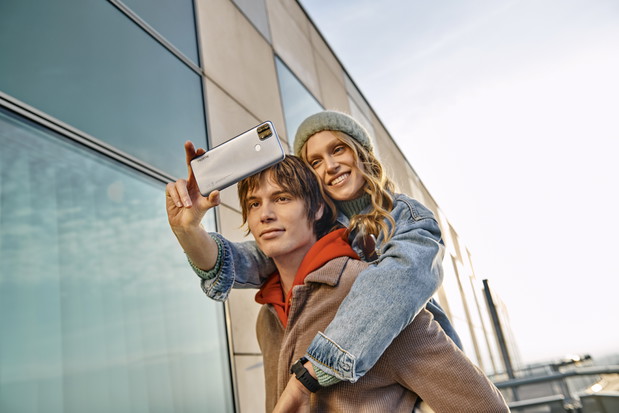 Niezawodny smartfon na każdą kieszeń. Gotowy zawsze, kiedy go potrzebujesz