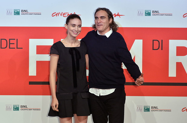 Joaquin Phoenix i Rooney Mara