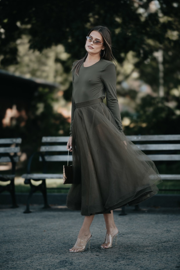 Najbardziej inspirujące stylizacje NYFW wiosna-lato 2023 street fashion