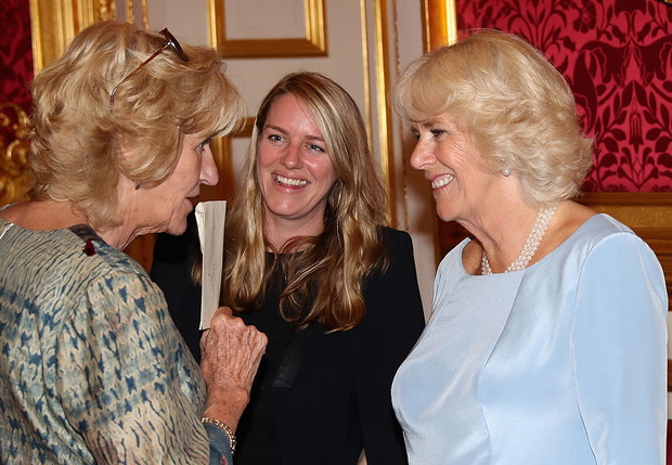 Królowa Kamila z siostrą Annabel Elliot