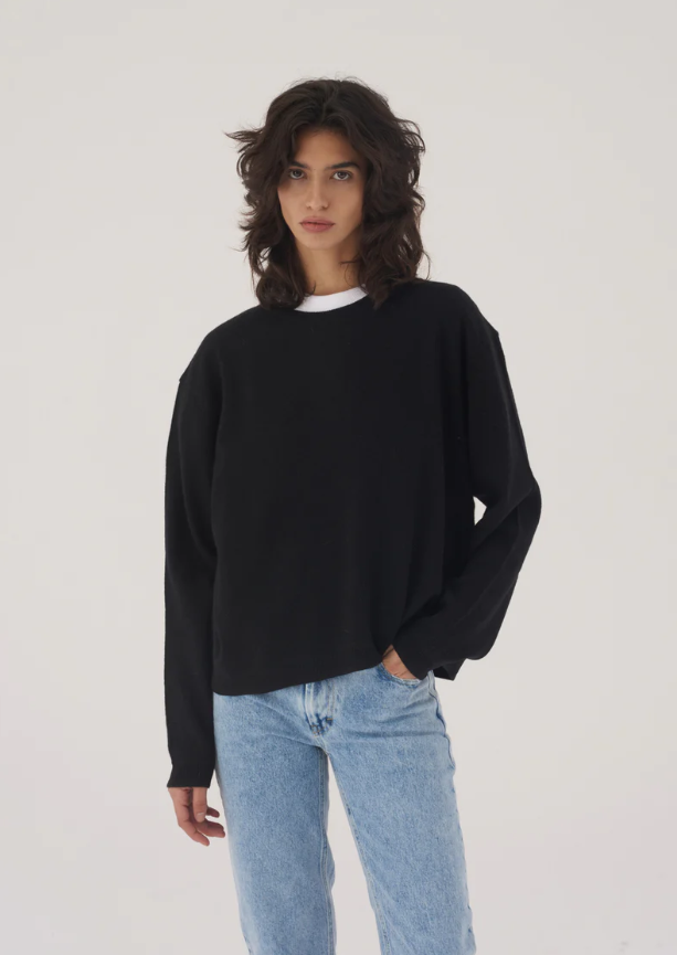 Czarny sweter 303 avenue na zimę , 620 zł
