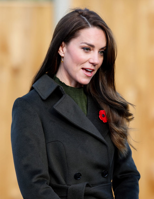 Kate Middleton w niedrogiej sukience z Mango