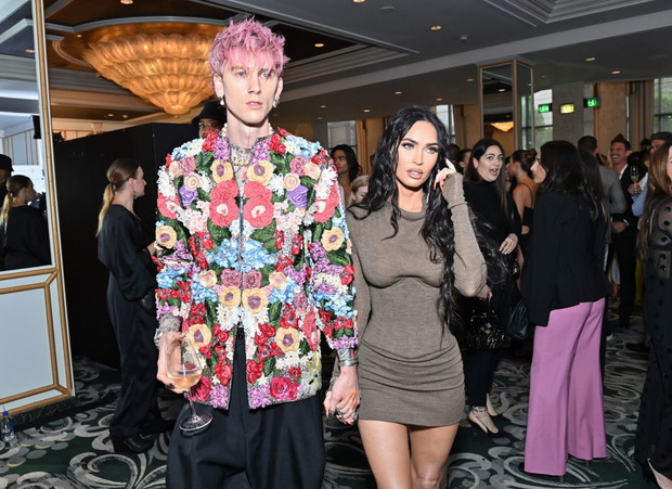 Megan Fox i Machine Gun Kelly – historia miłosna pary. Czy wciąż są razem? Plotki o rozstaniu i odwołanym ślubie