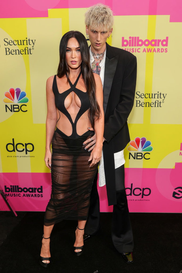 Megan Fox i Machine Gun Kelly – historia miłosna pary. Czy wciąż są razem? Plotki o rozstaniu i odwołanym ślubie