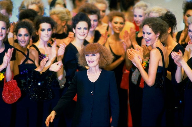 Sonia Rykiel – historia marki, która zrewolucjonizowała modę. Dlaczego słynny dom mody zbankrutował?
