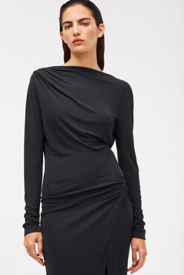 Zara - nowości 2023. Kolekcja z Iriną Shayk