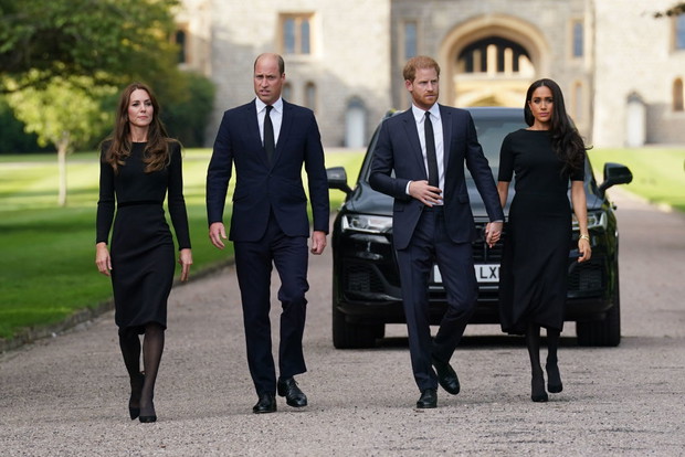 Kate Middleton czuje się „zraniona i zdradzona” przez Harry