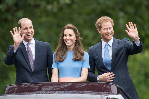Kate Middleton czuje się „zraniona i zdradzona” przez Harry