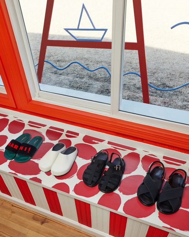 Marni Marine, Sunset Beach Hotel