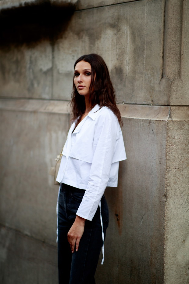 Paryż; haute couture fashion week jesień-zima 2021/2022 street fashion