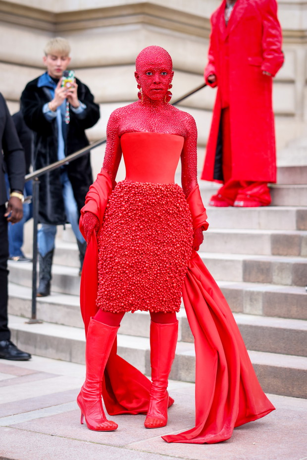 Doja Cat na pokazie Schiaparelli