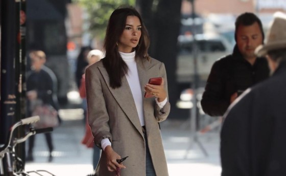 Emily Ratajkowski