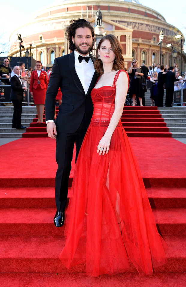 KIt Harrington i Rose Leslie