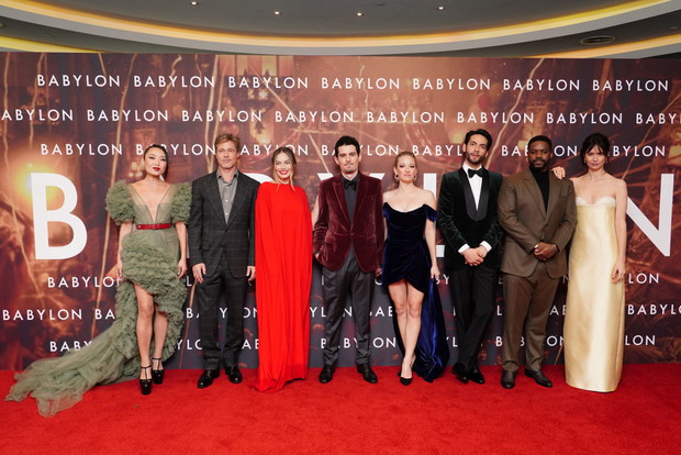 Li Jun Li, Brad Pitt, Margot Robbie, Damien Chazelle, Olivia Hamilton, Diego Calva, Jovan Adepo i Katherine Waterston