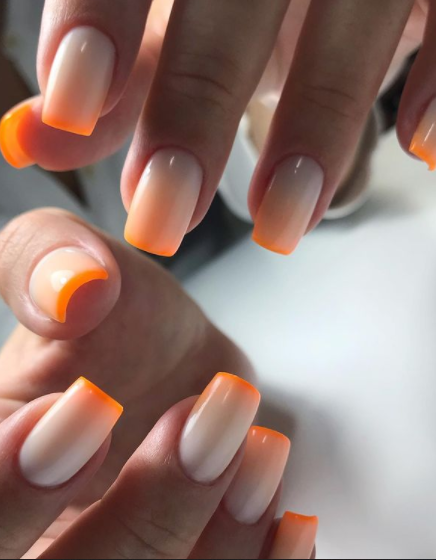 Paznokcie cieniowane - jak zrobić cieniowany manicure na paznokciach zwykłych i hybrydowych?