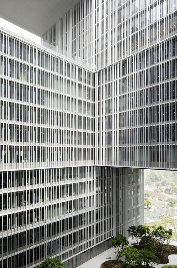 Amorepacific Headquarters, photo courtesy of Noshe