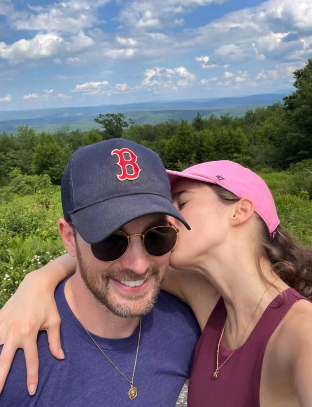 Chris Evans i Alba Baptista