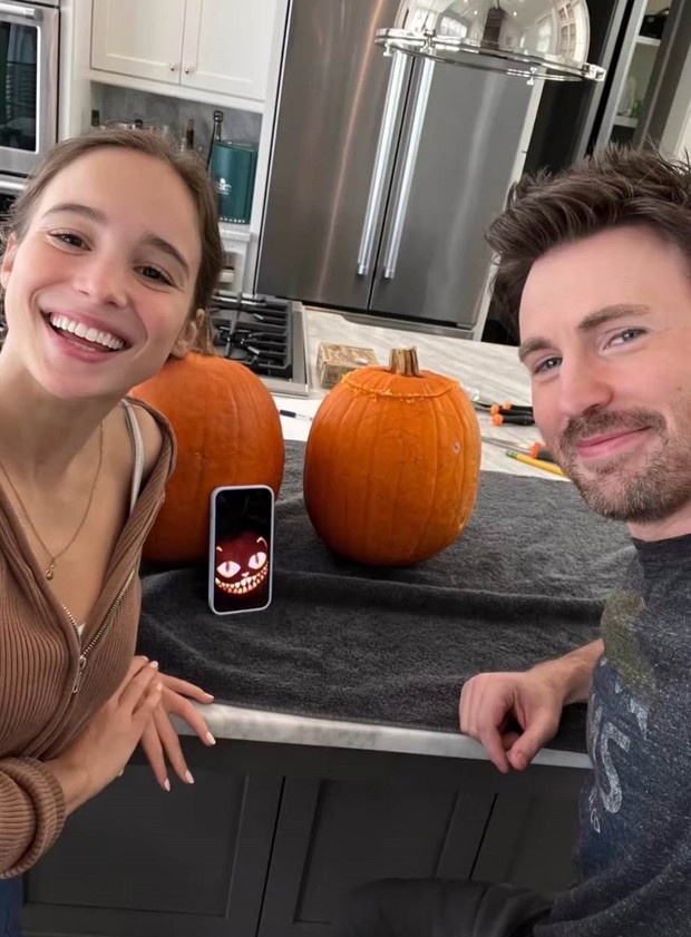 Chris Evans i Alba Baptista