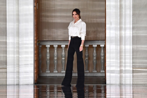 Victoria Beckham opublikowała wspólne zdjęcie z Nicolą Peltz i rodziną: Kocham was. To koniec konfliktu między teściową a synową?