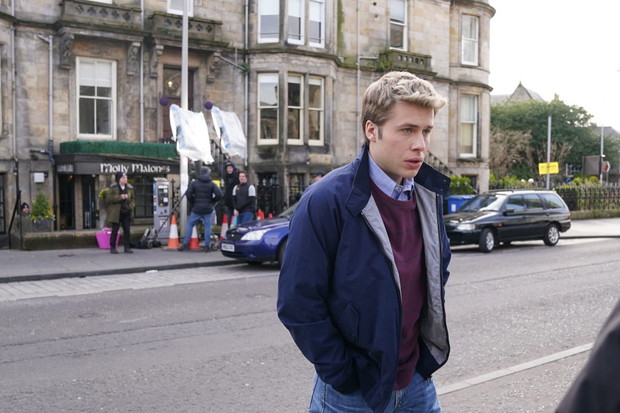 Ed McVey jako William w 6. sezonie „The Crown