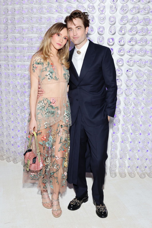 Suki Waterhouse i Robert Pattinson