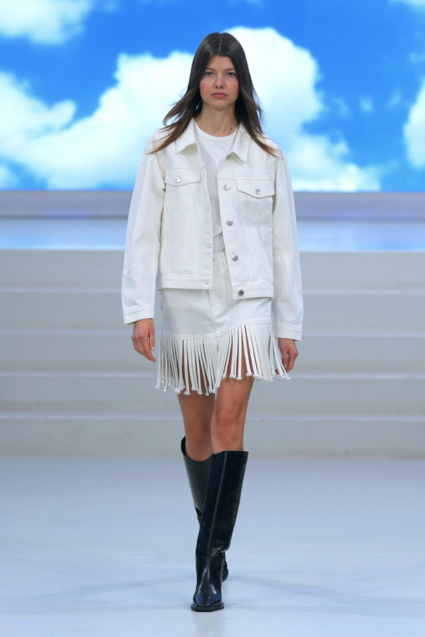 Tomorrow Denim jesień-zima 2022/2023. Podróże w czasie