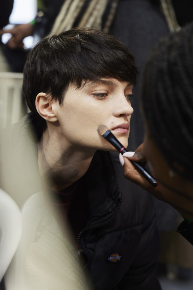 Backstage świata mody: Loewe FW22