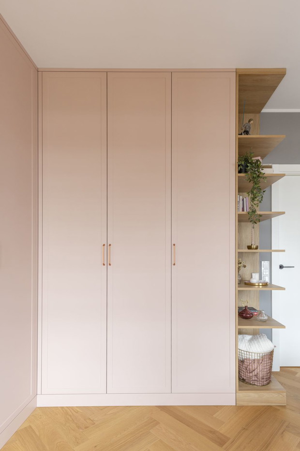 Mieszkanie w pastelach, projekt wnętrza: Angelika Front, architekt wnętrz / Decoroom , projekt kuchni i mebli: Katarzyna Domańska, architekt wnętrz / Decoroom Kitchen