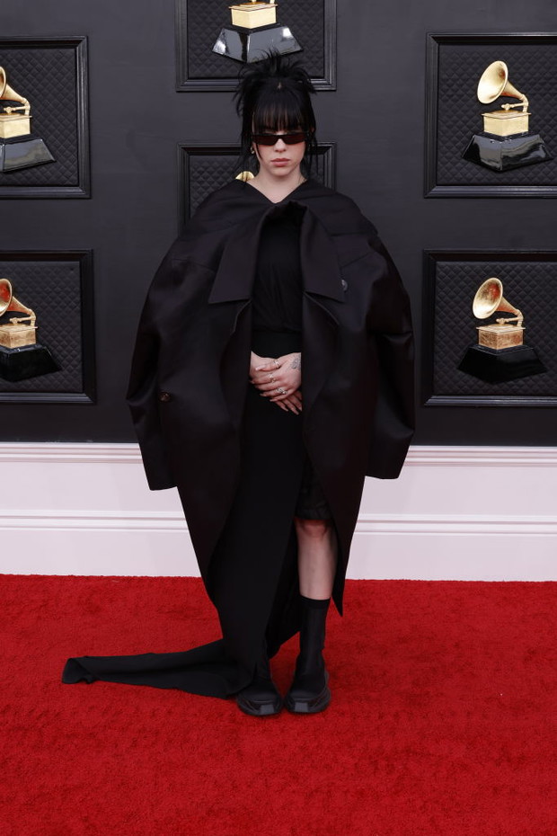 Grammy 2022: kreacje gwiazd