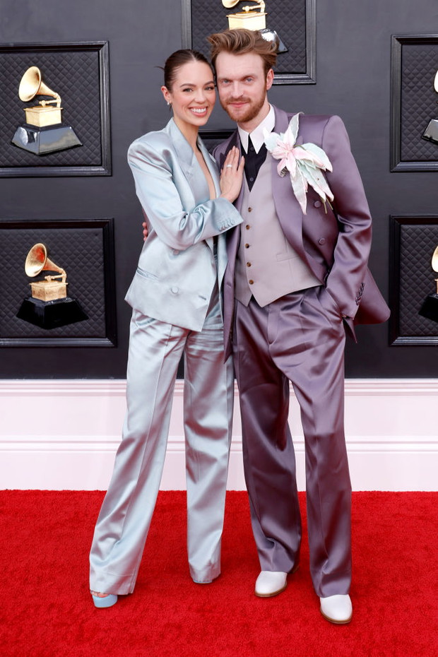 Grammy 2022: kreacje gwiazd