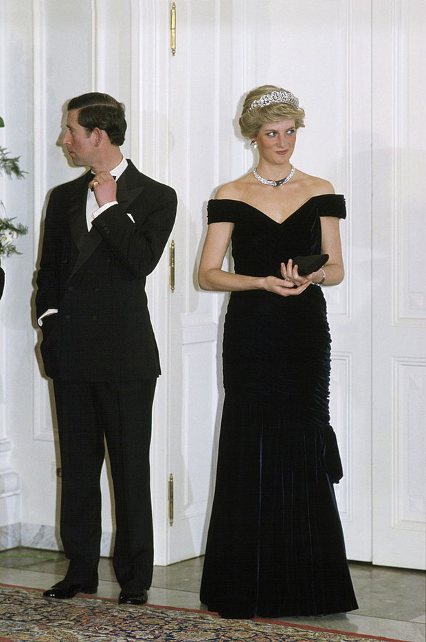 Księżna Diana - stylizacje. Moda z lat 80.