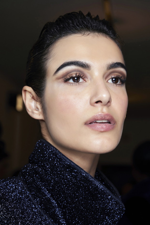 Makijaż cut crease na wybiegu