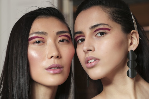 Makijaż cut crease na wybiegu