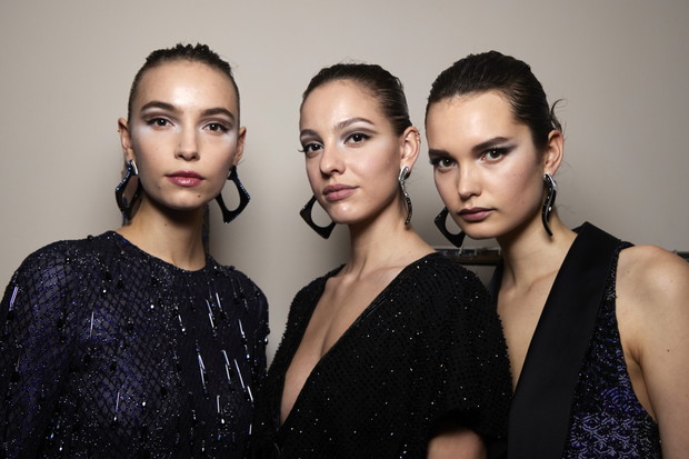 Makijaż cut crease na wybiegu