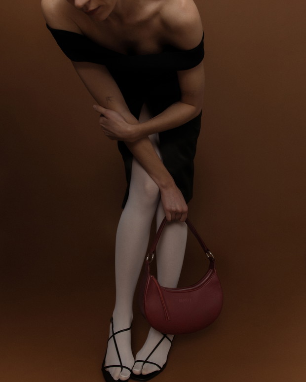 MAKO Burgundy Kiss Capsule Collection