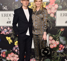 Gwiazdy na pokazie ERDEM x H&M - Kirsten Dunst i Erdem Moralioğlu