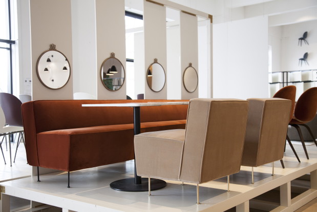 Kopenhaski showroom GUBI w letniej odsłonie