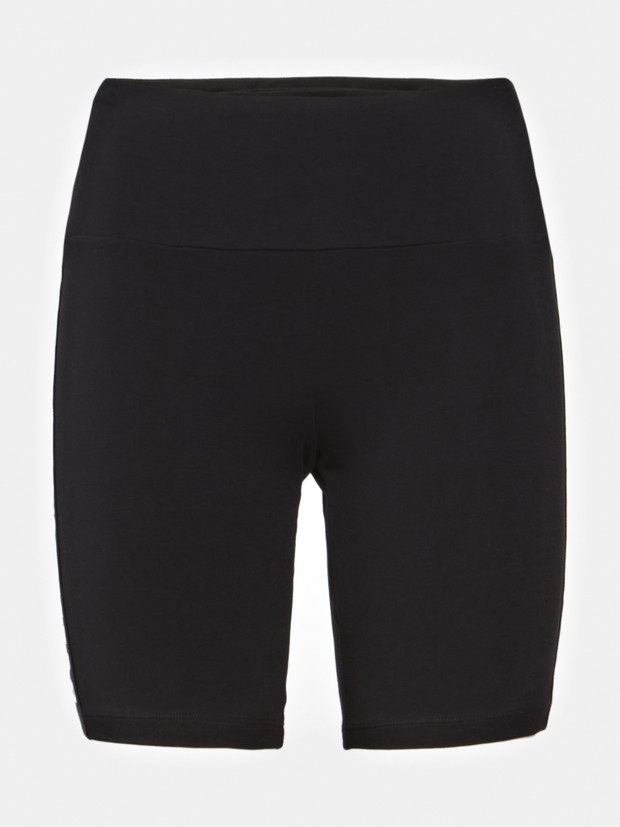 GUESS Activewear SS21: athleisure w pełnym słońcu