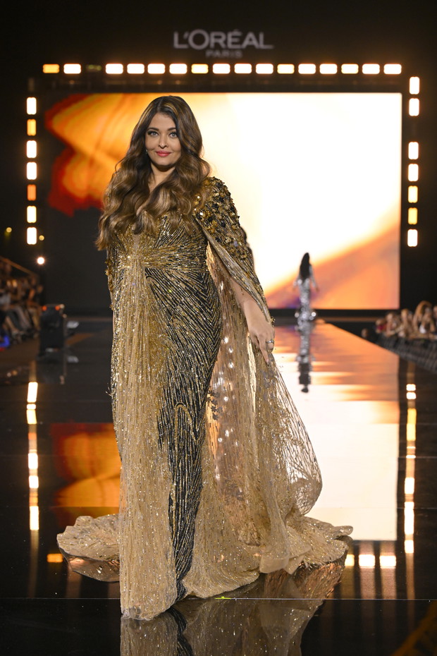 Aishwarya Rai na pokazie Le Défilé L’Oréal Paris