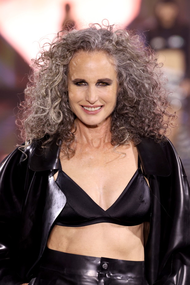 Andie MacDowell na pokazie Le Défilé L’Oréal Paris