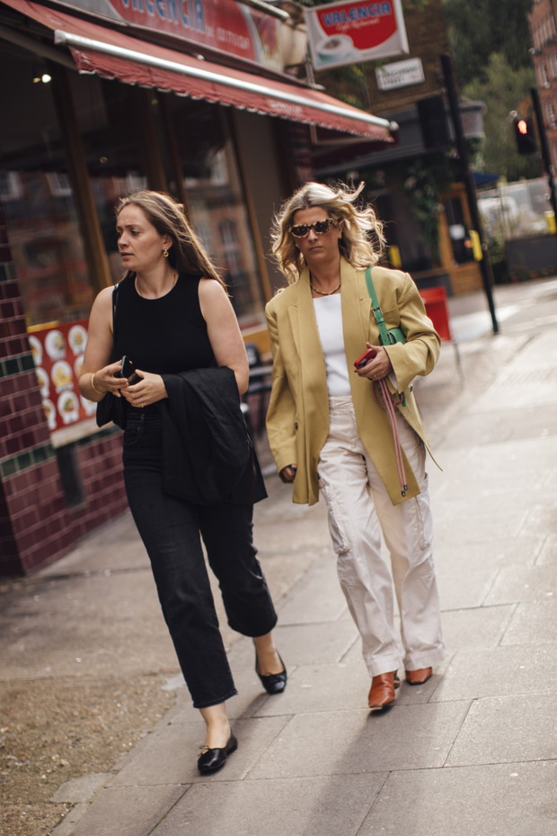 Street fashion na London Fashion Week SS24